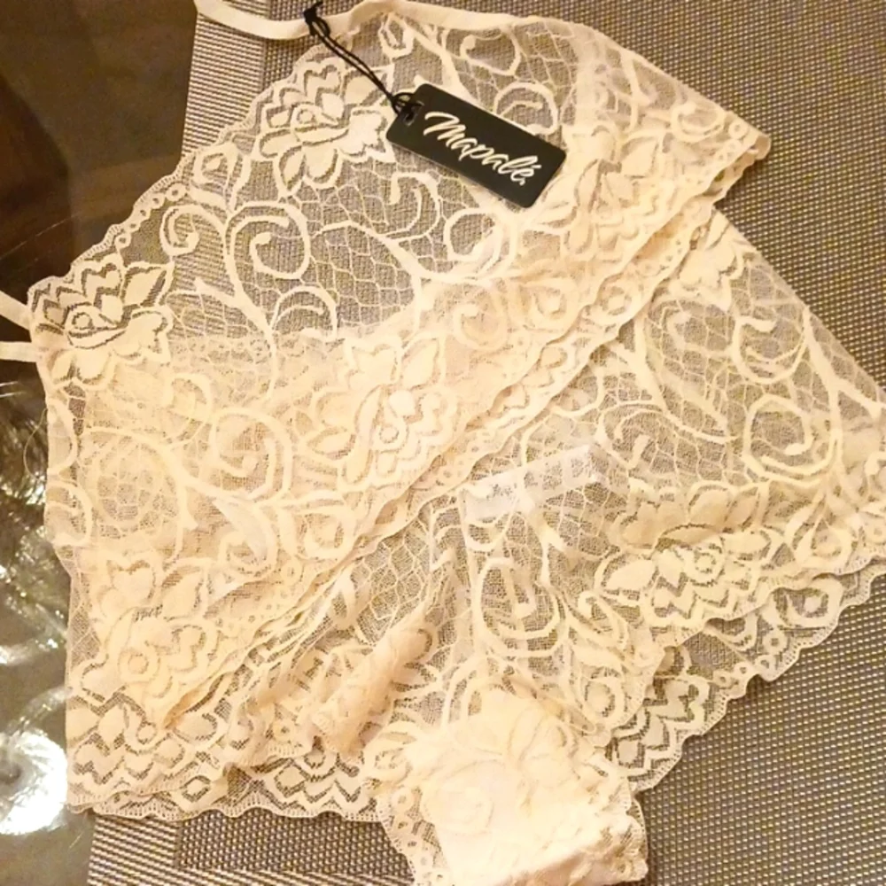 NWT Mapale Ivory Panty & Top Lace Set